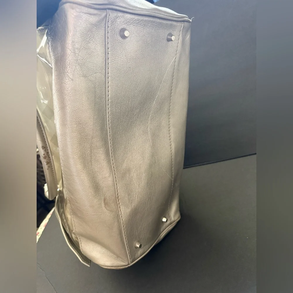 Burberry metallic leather trim pvc bag - Picture 11 of 14